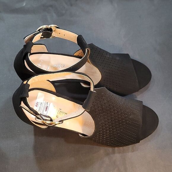 BRAND NEW FOREVER T-STRAP BLOCK-HEEL OPEN TOE BOOTIE - Picture 9 of 15